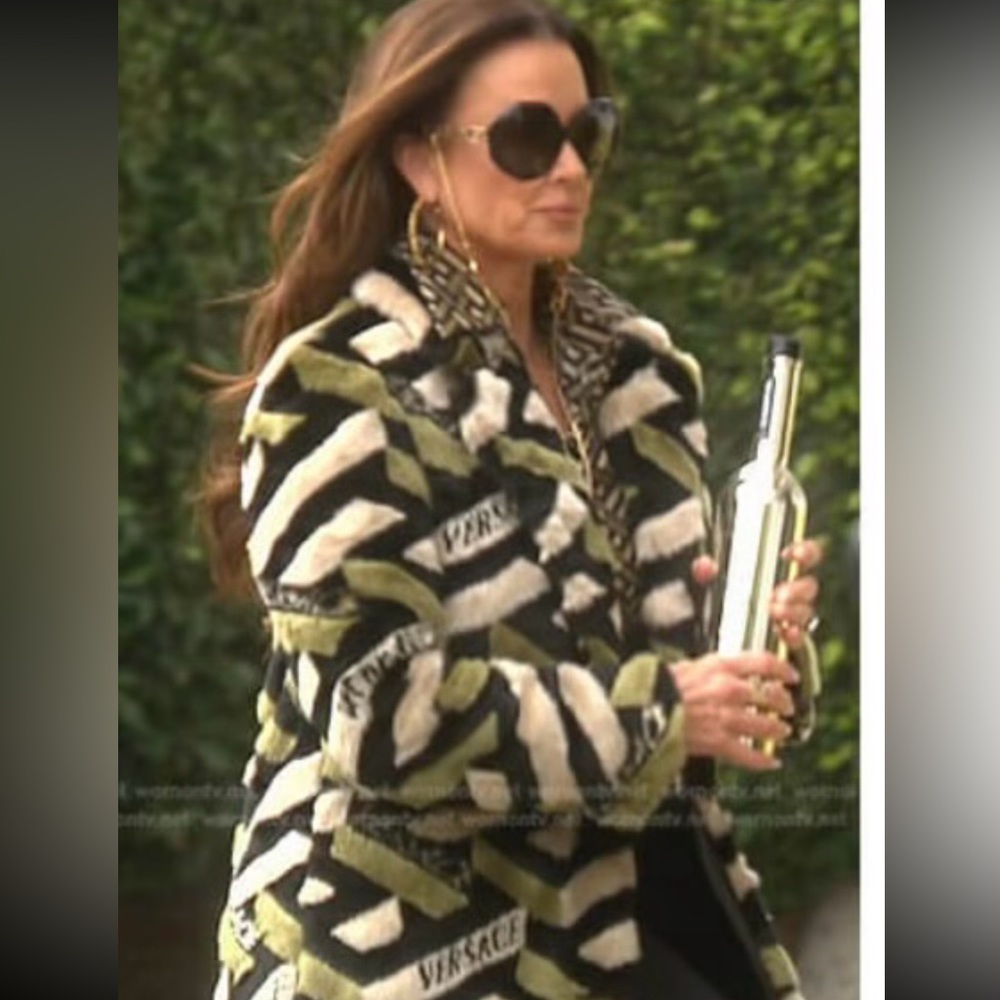 VERSACE jacket 💚🖤 - Picture 8 of 10